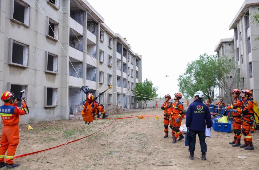 使命召喚·齊魯?shù)Z劍2025”地震災(zāi)害救援跨區(qū)域?qū)崙?zhàn)拉動(dòng)演練